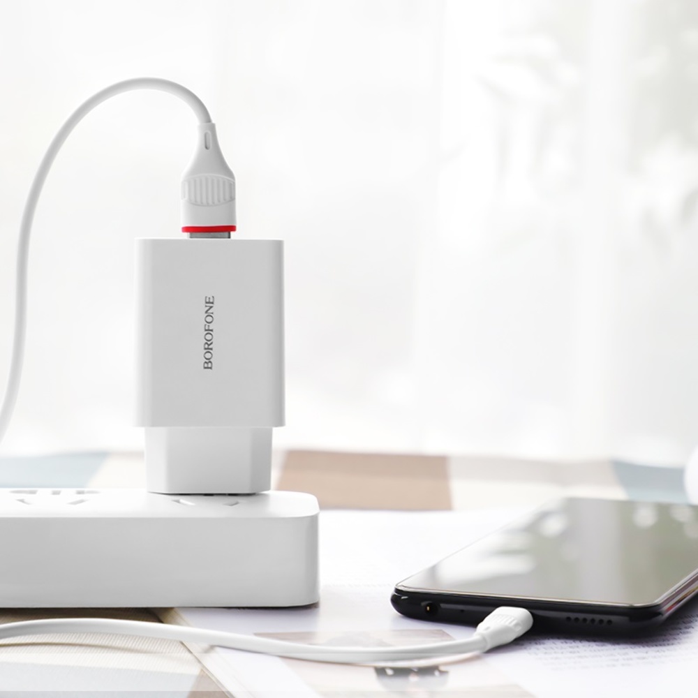 Сетевое зарядное устройство Borofone BA21A USB QC 18W белое