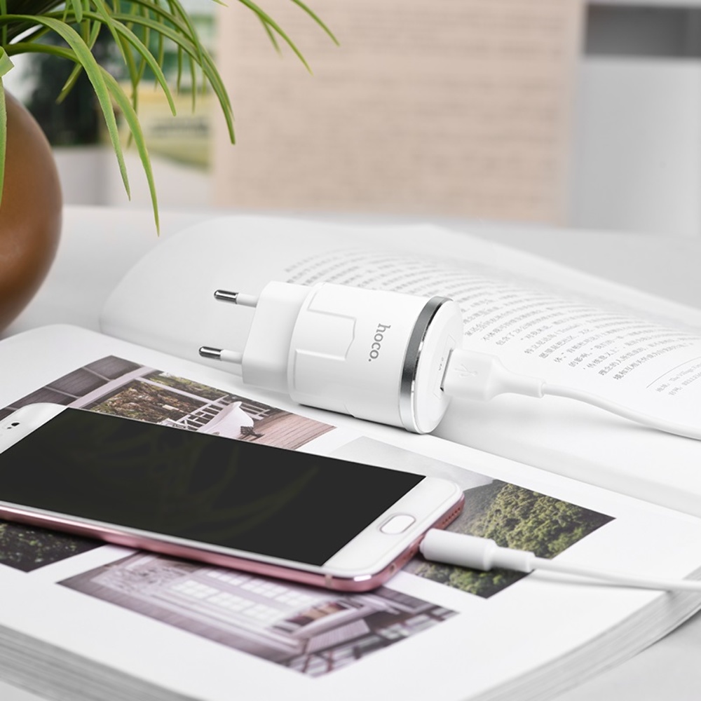 Сетевое зарядное устройство Hoco C37A USB белое + кабель USB to MicroUSB