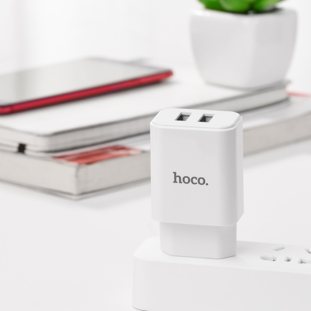 Сетевое зарядное устройство Hoco C62A 2 USB белое + кабель USB to MicroUSB