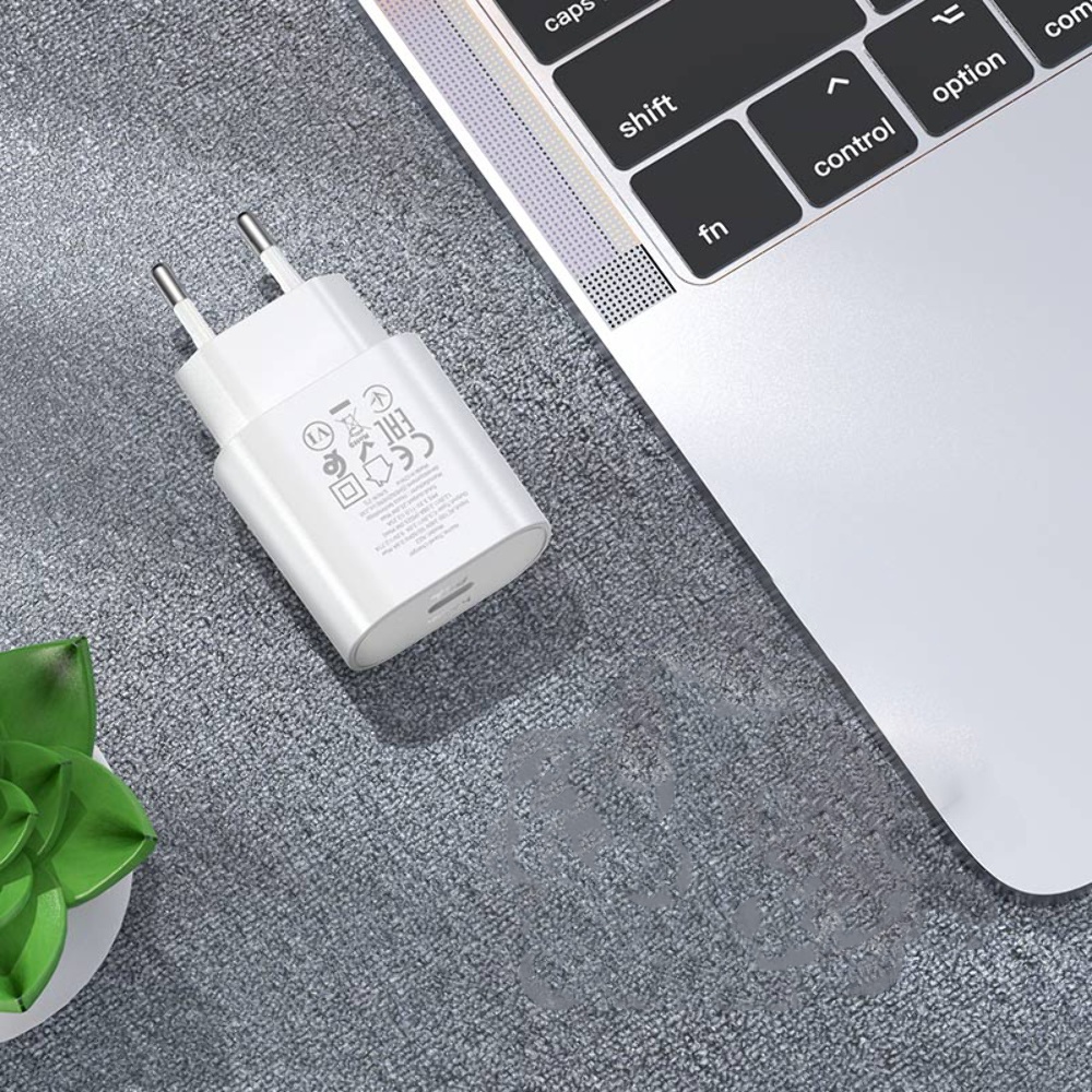 Сетевое зарядное устройство Hoco N22 Type-C PD 25W белое