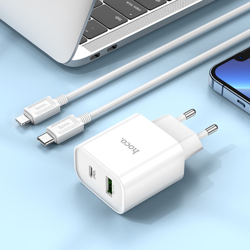 Сетевое зарядное устройство Hoco C80A Plus USB/ Type-C QC PD 20W белое + кабель Type-C to Lightning