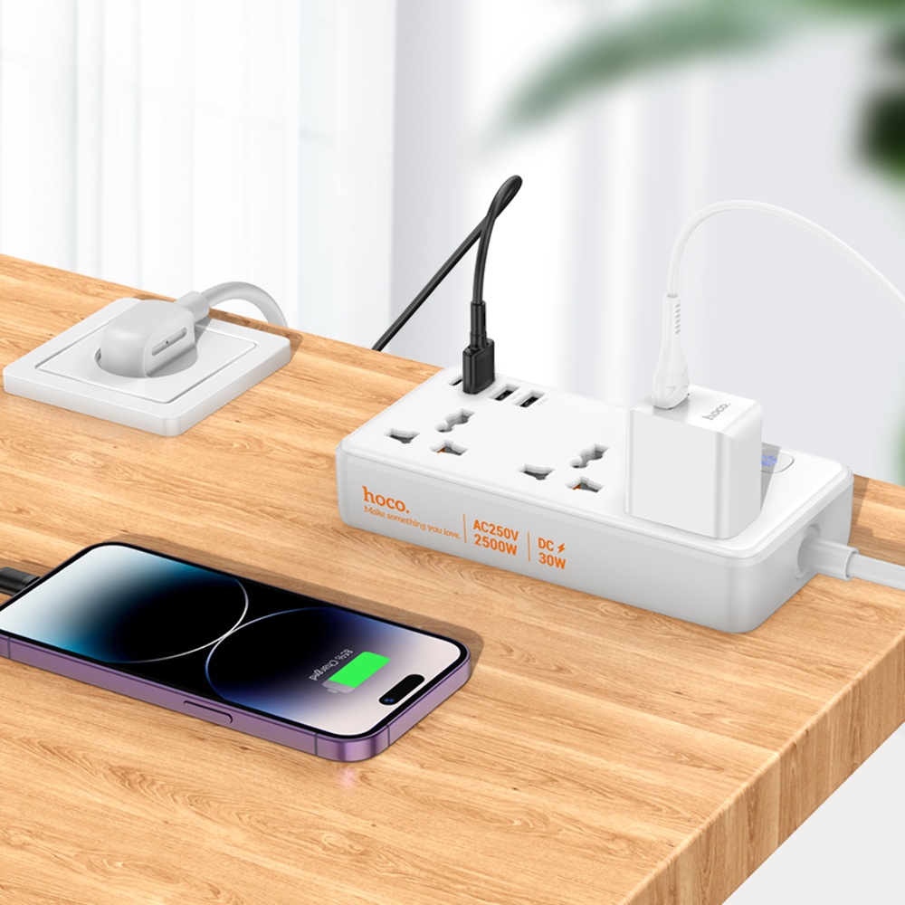 Сетевое зарядное устройство удлинитель Hoco AC8A 3 USB/Type-C PD QC 30W 3 розетки 1.5m белый