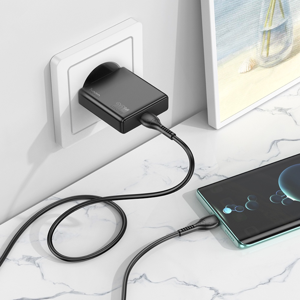 Сетевое зарядное устройство Hoco N37 Type-C PD 20W черное