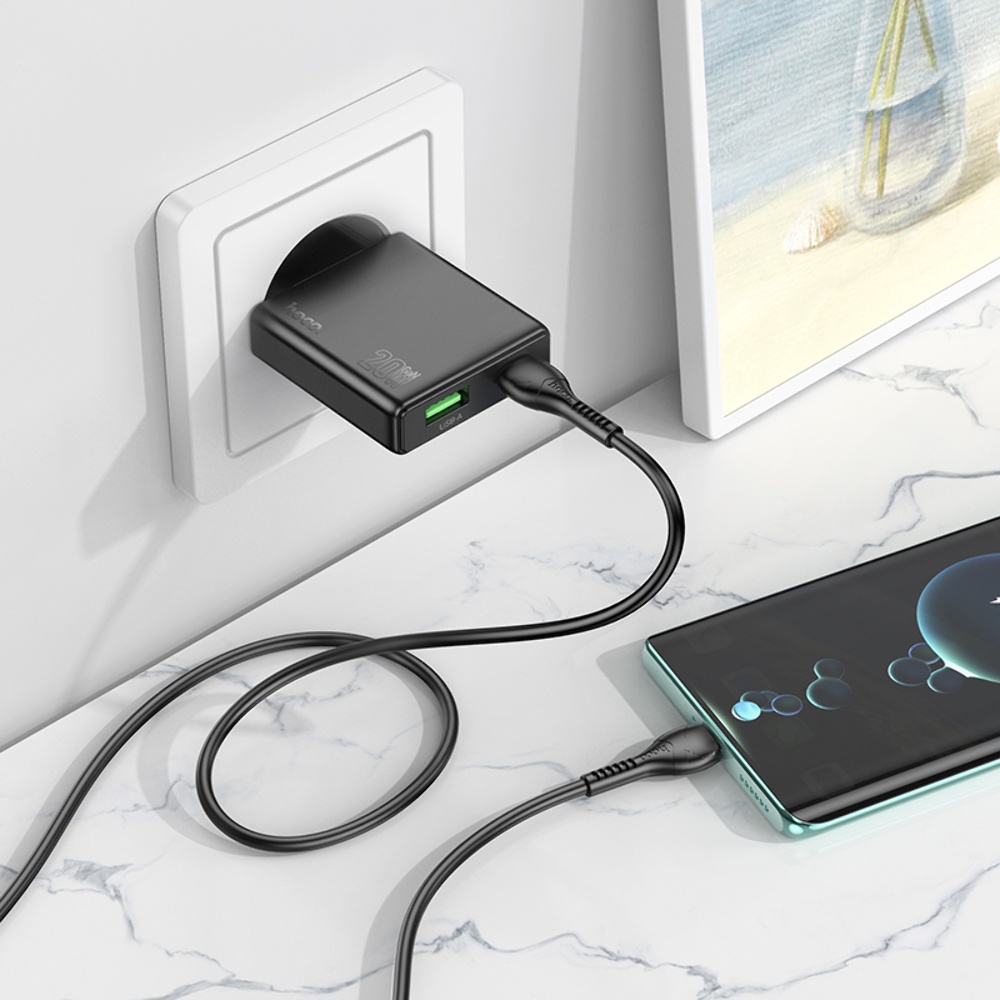Сетевое зарядное устройство Hoco N38 USB/ Type-C QC PD 20W черное