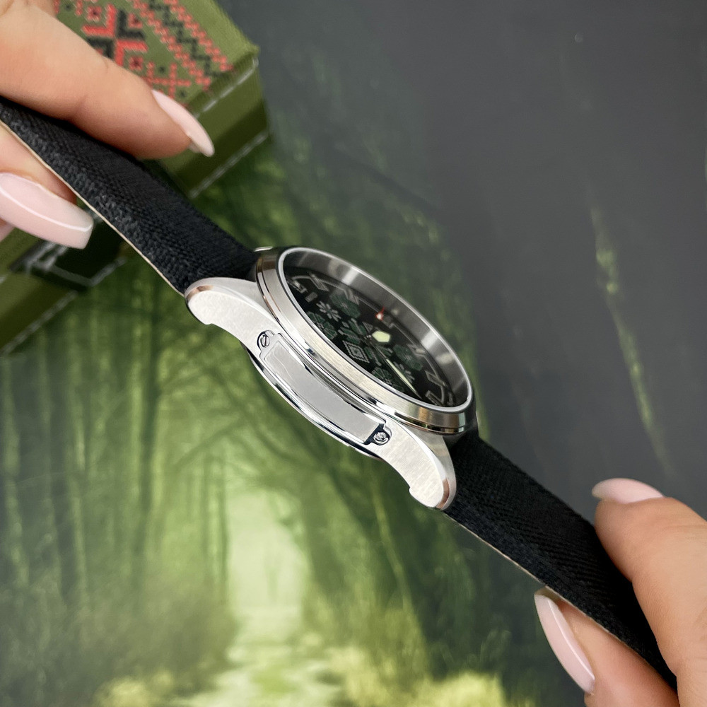Awarder Embroidery Silver-Green Black Battery 10ATM